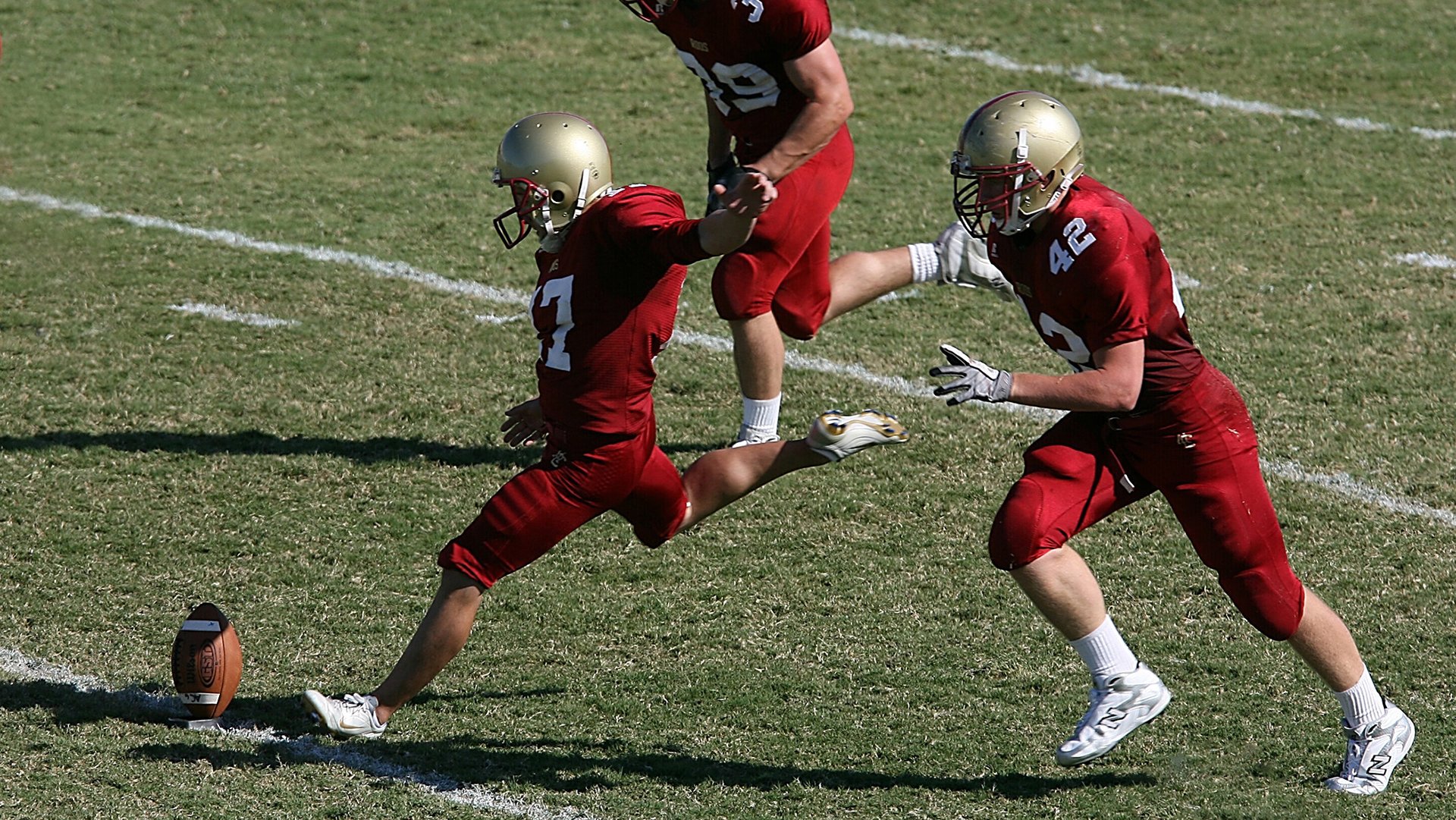 JIU YOU GAME-2019年季后赛：库里在关键第四节投入连续三记远距离三分，领导勇士获胜！